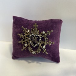 COMPLEMENTOS BROCHE SIETE...